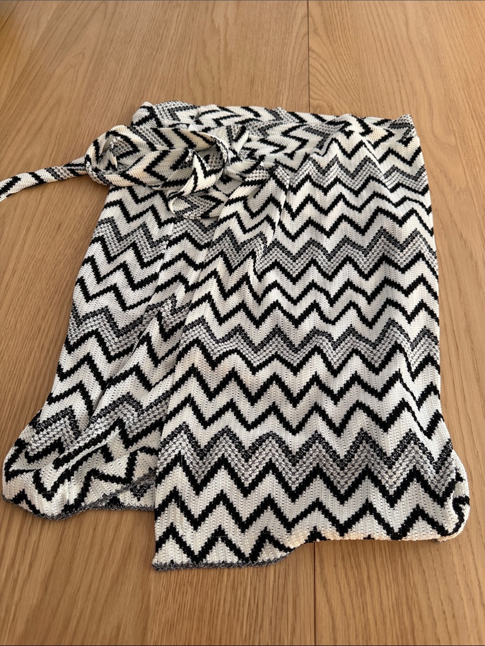 Authentic Missioni wrap skirt size 8